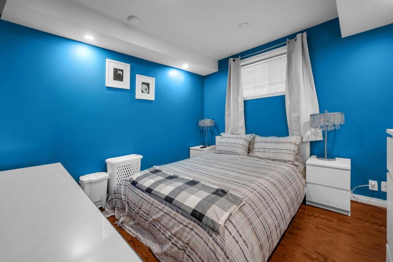 52-3 Bed Suite On Lake Central Ac By Airport YYC Eksteriør bilde